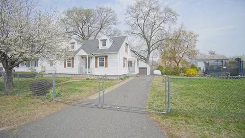 41 Parallel St, Springfield, MA 01104 photo 3