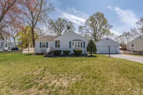 127 Cheyenne Rd, Springfield, MA 01109