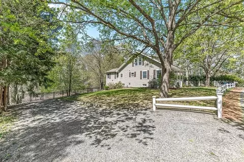 Exterior - 407 Walpole St, Canton, MA 02021 photo 5 of 7