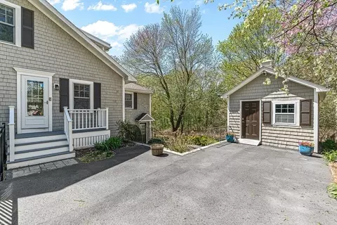 Exterior - 407 Walpole St, Canton, MA 02021 photo 2 of 7
