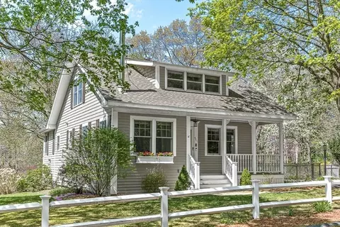 407 Walpole St, Canton, MA 02021