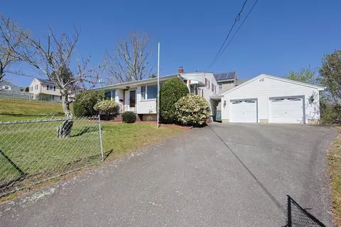 421 Potter St, New Bedford, MA 02740