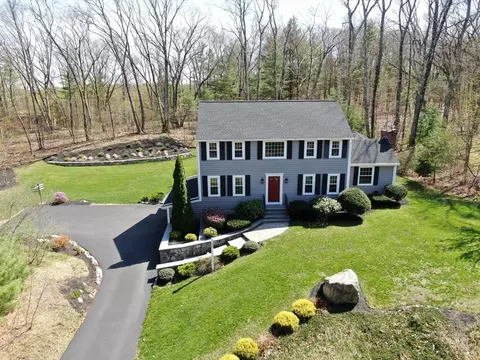 35 Butler Cir, Marlborough, MA 01752