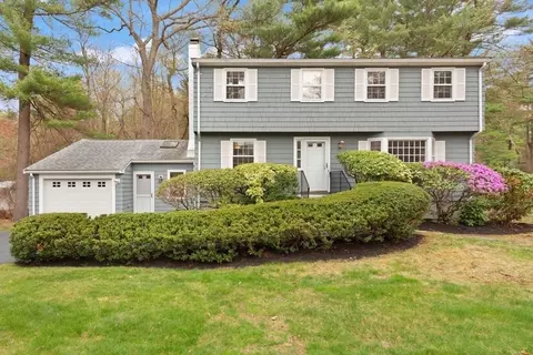 24 Mohawk St, Sharon, MA 02067