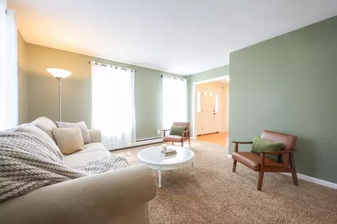 Living - 16 Jasons Path, Walpole, MA 02081 photo 4 of 8