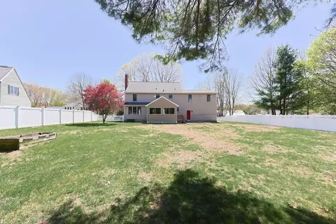 Exterior - 16 Jasons Path, Walpole, MA 02081 photo 4 of 5
