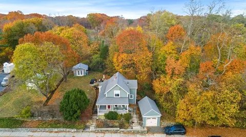 373 Elliott St, Beverly, MA 01915