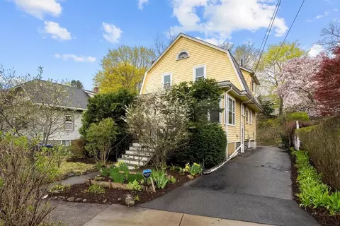 42 Brookfield Rd, Waltham, MA 02452