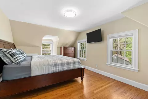Bedroom - 2 Lantern Ln, Weston, MA 02493 photo 2 of 3