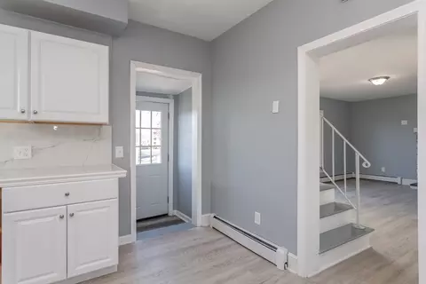 29 Wellington St, Fall River, MA 02720 photo 9