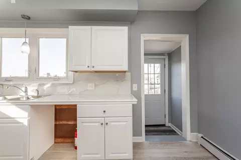 29 Wellington St, Fall River, MA 02720 photo 8