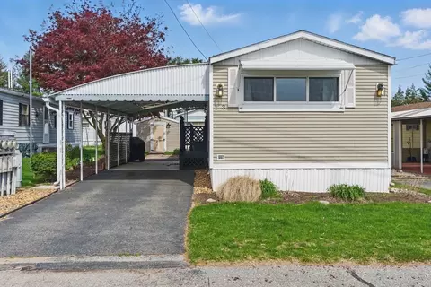 13 Kon Tiki Cir, Chicopee, MA 01020