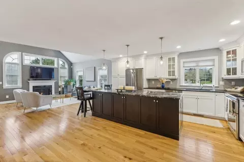 18 Rockville Mdws #18, Millis, MA 02054
