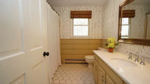 4 Oak Dr, Upton, MA 01568 photo 32