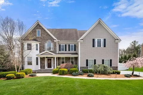 36 Connelly Hill Rd, Hopkinton, MA 01748
