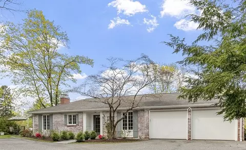 3 Pelham Rd # B, Lexington, MA 02421