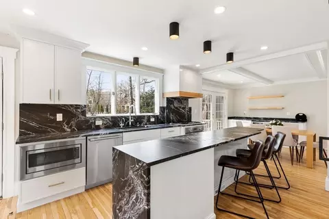 46 Bothfeld, Newton, MA 02459 photo 5