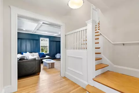 46 Bothfeld, Newton, MA 02459 photo 3