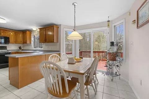 5 Eileen Rd, Norton, MA 02766 photo 6
