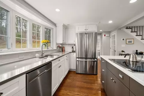 4 Forest St, Dover, MA 02030 photo 6