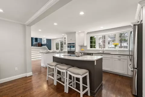 4 Forest St, Dover, MA 02030 photo 5