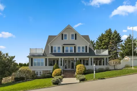 Exterior - 21 Beacon Rd, Hull, MA 02045 photo 2 of 10