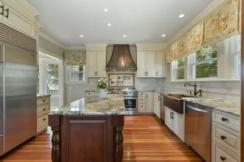 Kitchen - 21 Beacon Rd, Hull, MA 02045 photo 2 of 4