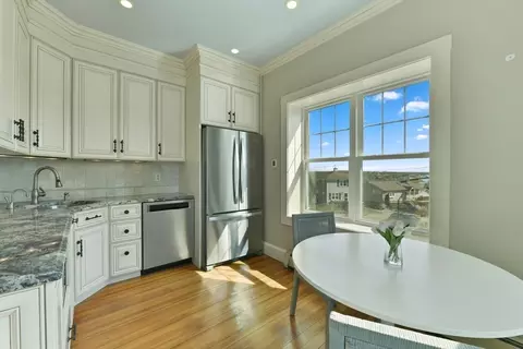 Kitchen - 21 Beacon Rd, Hull, MA 02045 photo 4 of 4