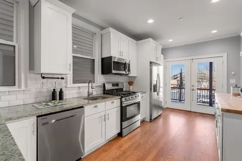 364 Meridian St #1, Boston, MA 02128