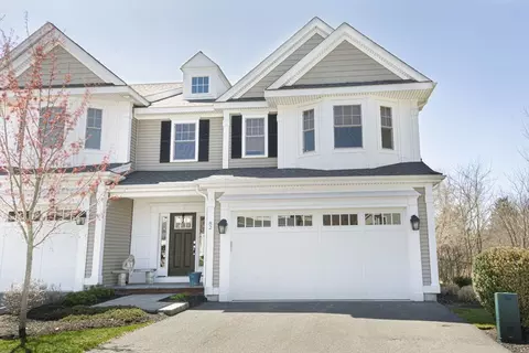82 Brookview Rd #82, Franklin, MA 02038