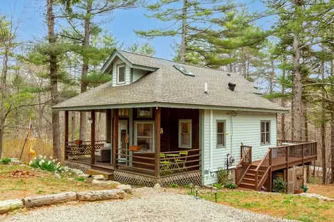 353 Concord St, Gloucester, MA 01930