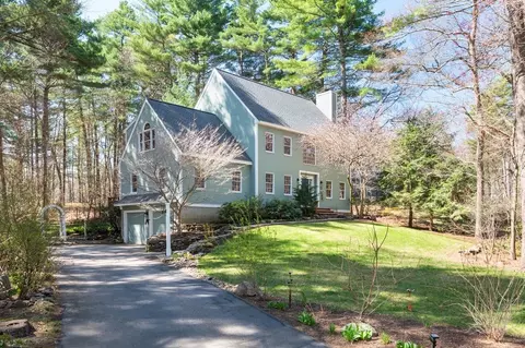 12 Wilson Pond Ln, Rowley, MA 01969