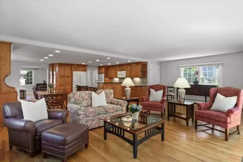 14 Tudor Rd, Needham, MA 02492 photo 9