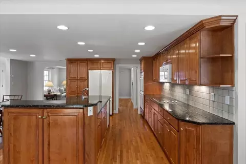 14 Tudor Rd, Needham, MA 02492 photo 6