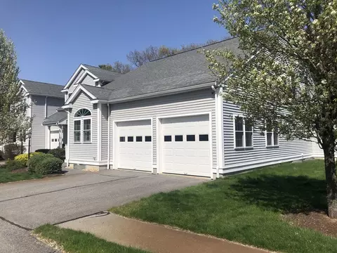 877 Auburnville Way #O6, Whitman, MA 02382