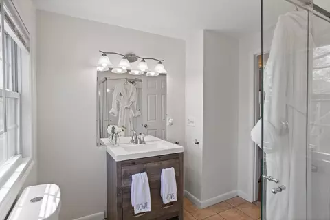203 E Lothrop St, Beverly, MA 01915 photo 27