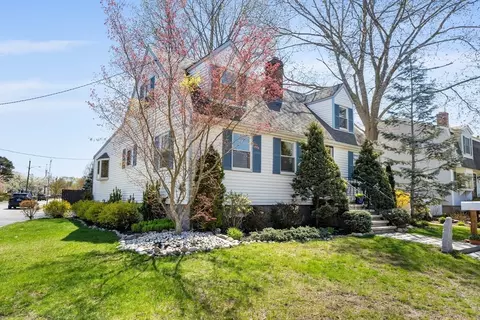 203 E Lothrop St, Beverly, MA 01915 photo 30
