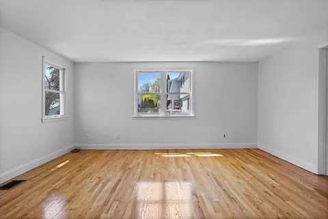 203 E Lothrop St, Beverly, MA 01915 photo 16