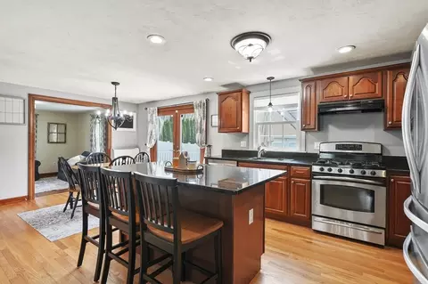 10 Matteo St, Worcester, MA 01606 photo 6