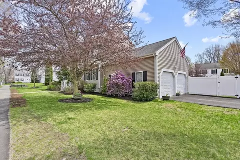 10 Matteo St, Worcester, MA 01606 photo 4