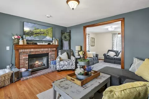 10 Matteo St, Worcester, MA 01606 photo 9