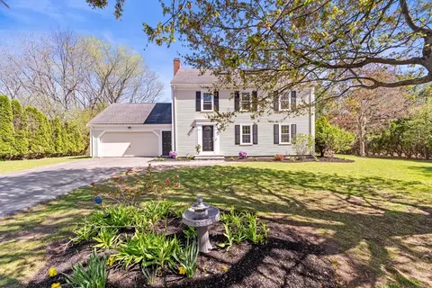 9 S Rindge Ave, Lexington, MA 02420