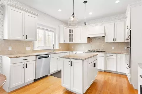 80 N Hill Ave, Needham, MA 02492 photo 9