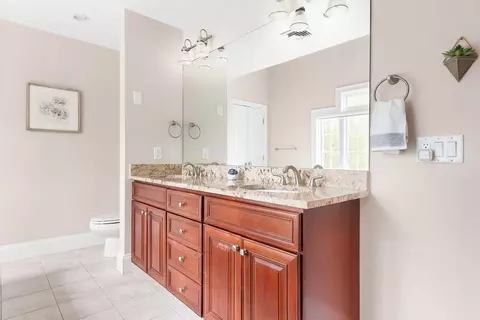 80 N Hill Ave, Needham, MA 02492 photo 17