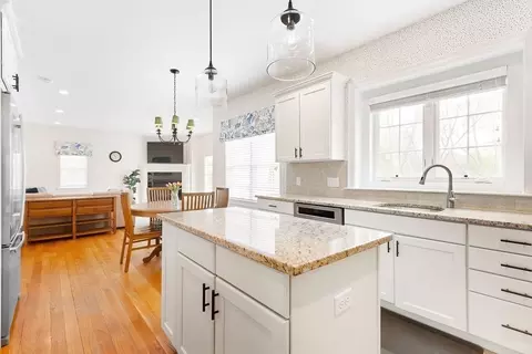 80 N Hill Ave, Needham, MA 02492 photo 7