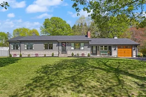 6 Gail St, Chelmsford, MA 01824