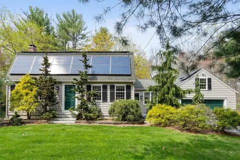 2 Jester Rd, Westford, MA 01886