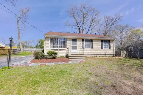 74 Allen Ave, Attleboro, MA 02703