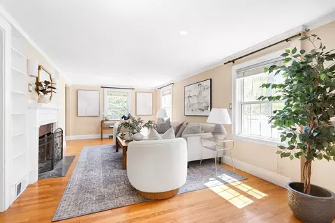 Living - 587 Greendale Ave, Needham, MA 02492 photo 5 of 5