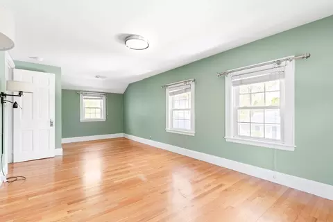 Bedroom - 587 Greendale Ave, Needham, MA 02492 photo 3 of 7